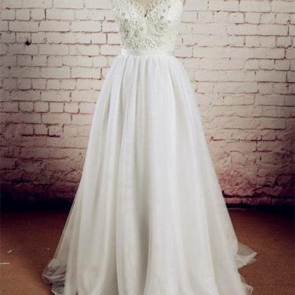 Real Made V-Neck Lace Wedding Dress..