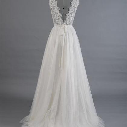 Real Made V-Neck Lace Wedding Dress..
