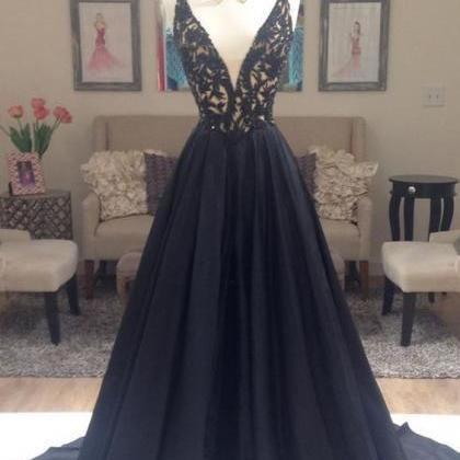 2016 Deep V-neck Lace Long Prom Dresses,black..