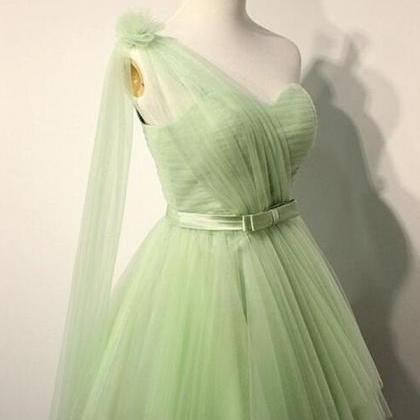 Charming One Sholder Short Tulle Homecoming..