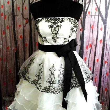 Ivory Skirt Homecoming Dresses With Black..