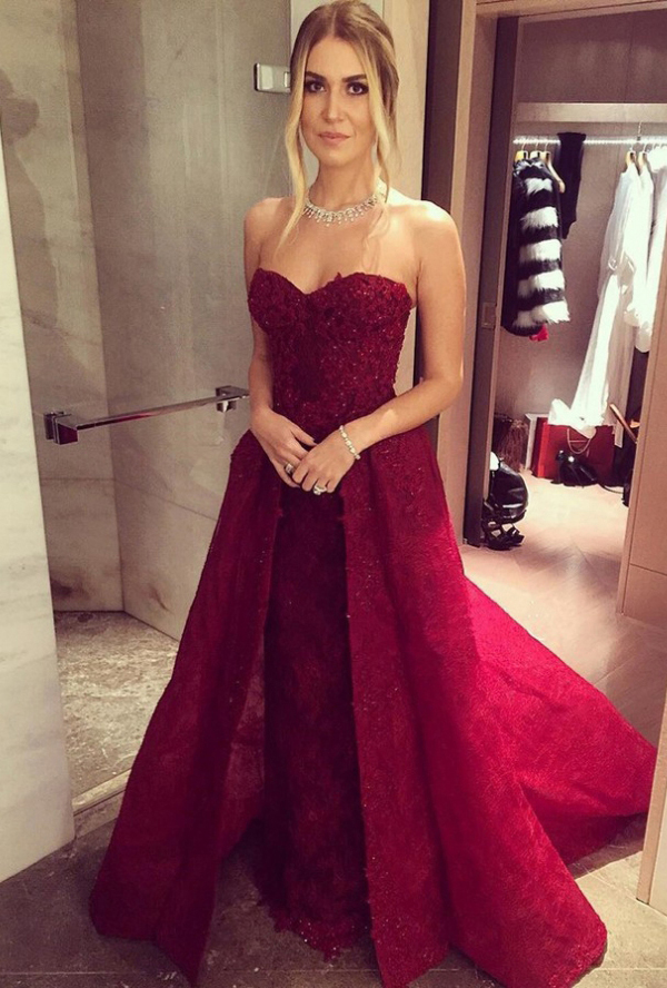beautiful red prom dresses