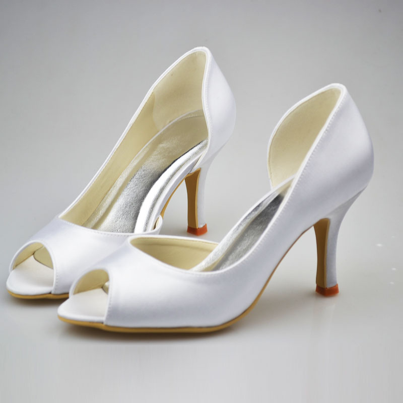 simple wedding shoes for bride