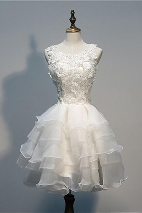 Elegant White Lace Short Handmade Pretty Homecoming Dresses